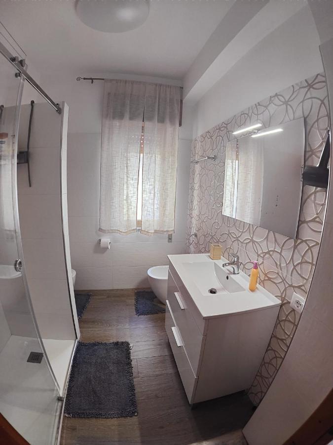 Casa Vacanza Isola Sul Mare กัสเตลลัมมาเร เดล โกลโฟ ภายนอก รูปภาพ