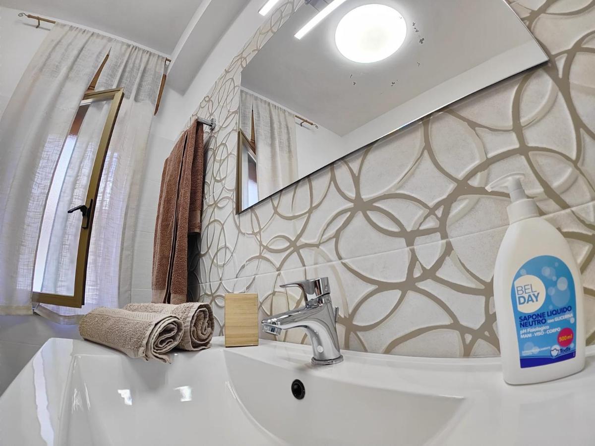 Casa Vacanza Isola Sul Mare กัสเตลลัมมาเร เดล โกลโฟ ภายนอก รูปภาพ