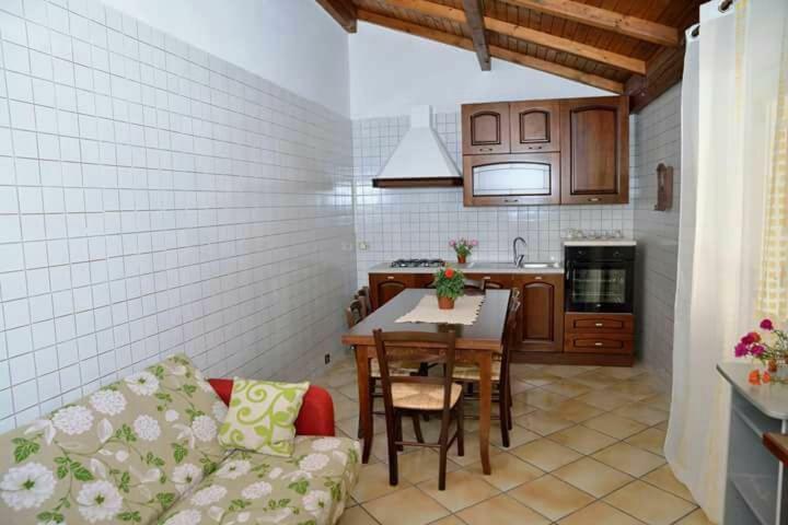 Casa Vacanza Isola Sul Mare กัสเตลลัมมาเร เดล โกลโฟ ภายนอก รูปภาพ